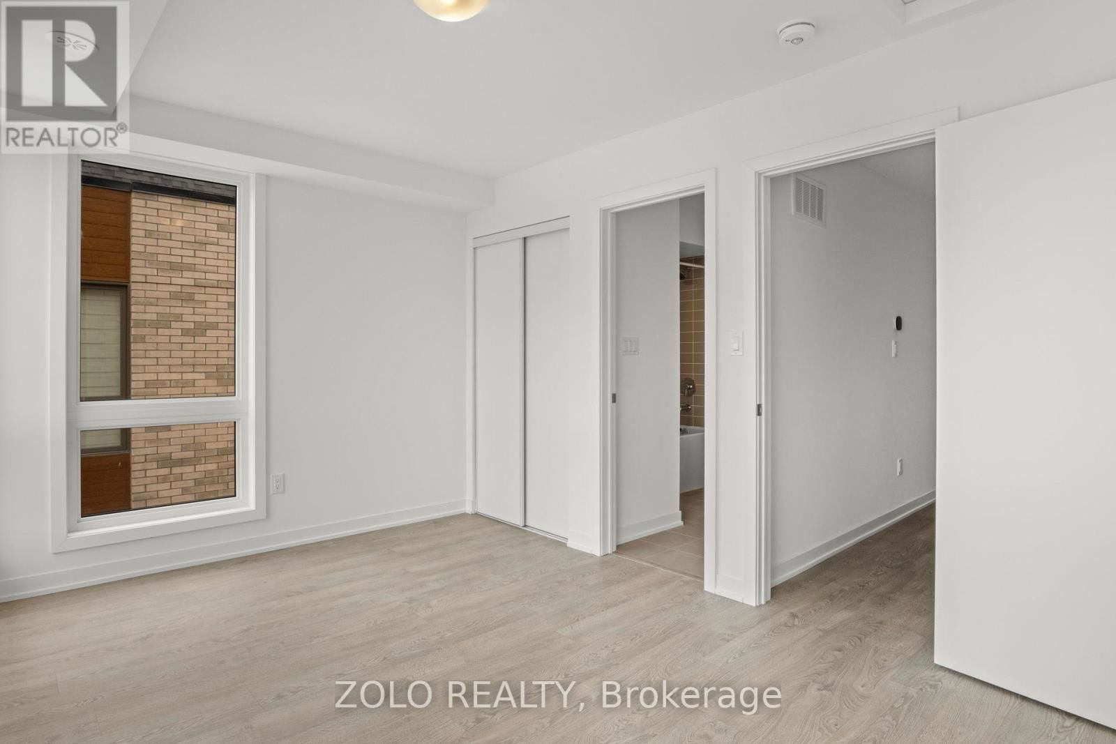 30 DEEP ROOTS TERRACE Image 36