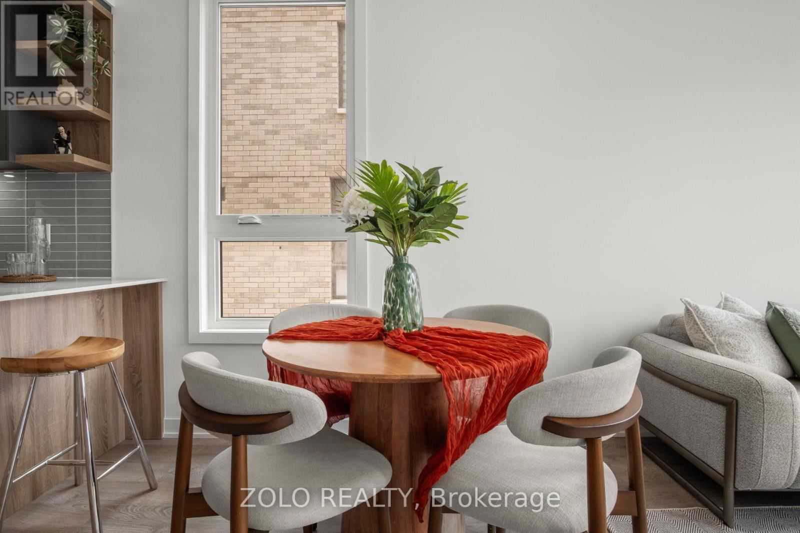 30 DEEP ROOTS TERRACE Image 4