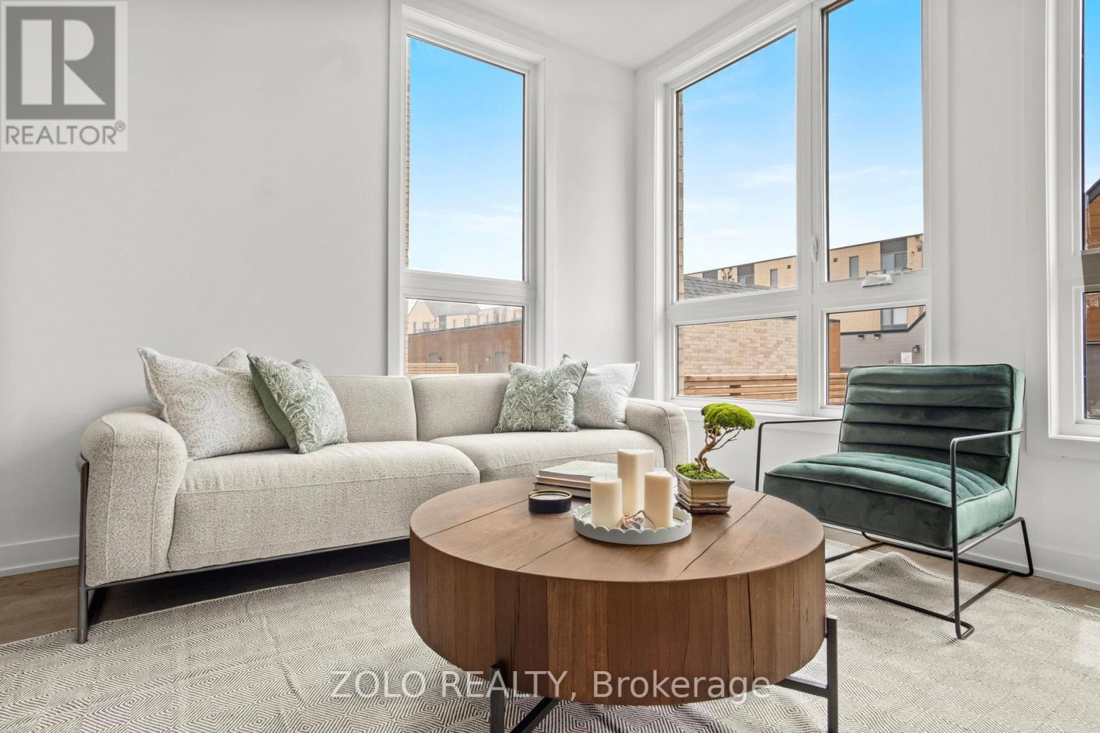 30 DEEP ROOTS TERRACE Image 7