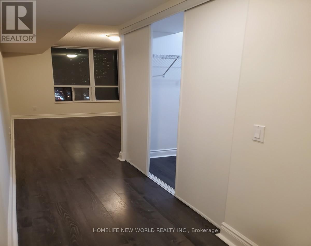 1512 - 5 NORTHTOWN WAY Image 7