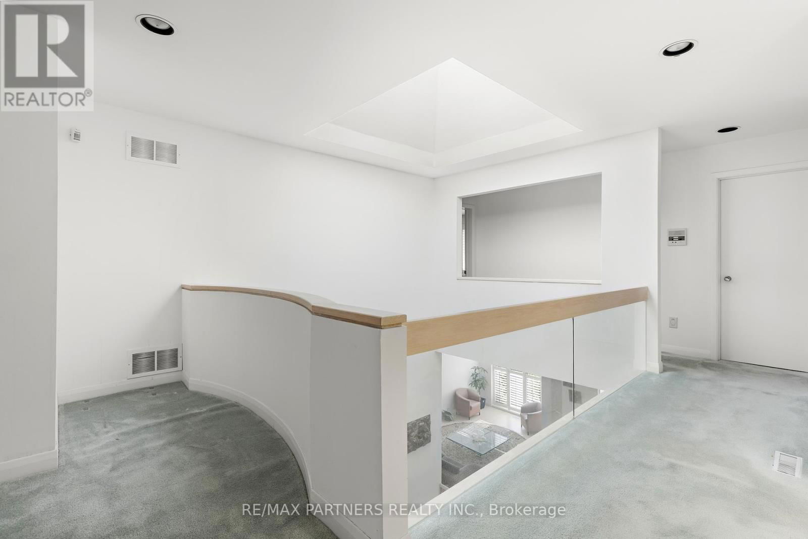 382 PARKVIEW AVENUE Image 20