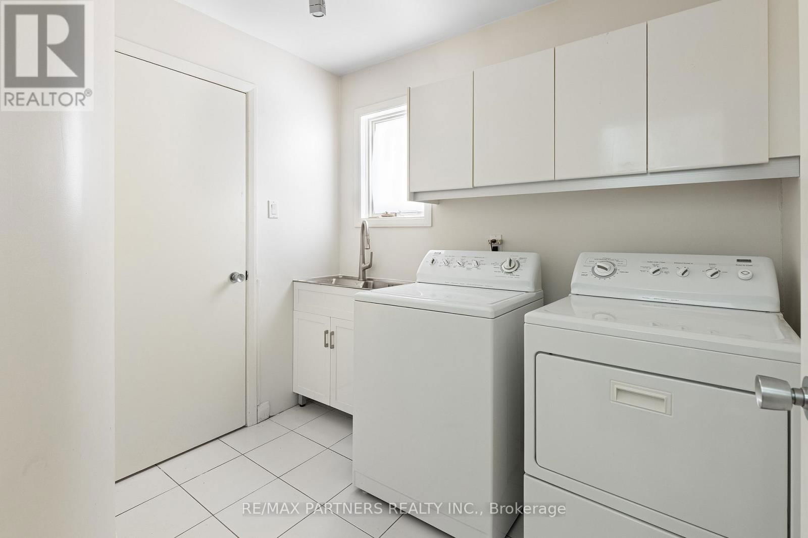 382 PARKVIEW AVENUE Image 34