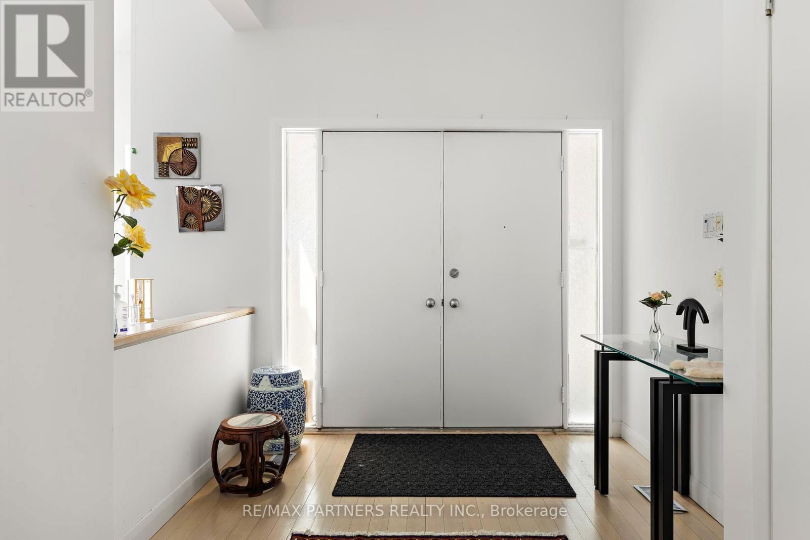 382 PARKVIEW AVENUE Image 5