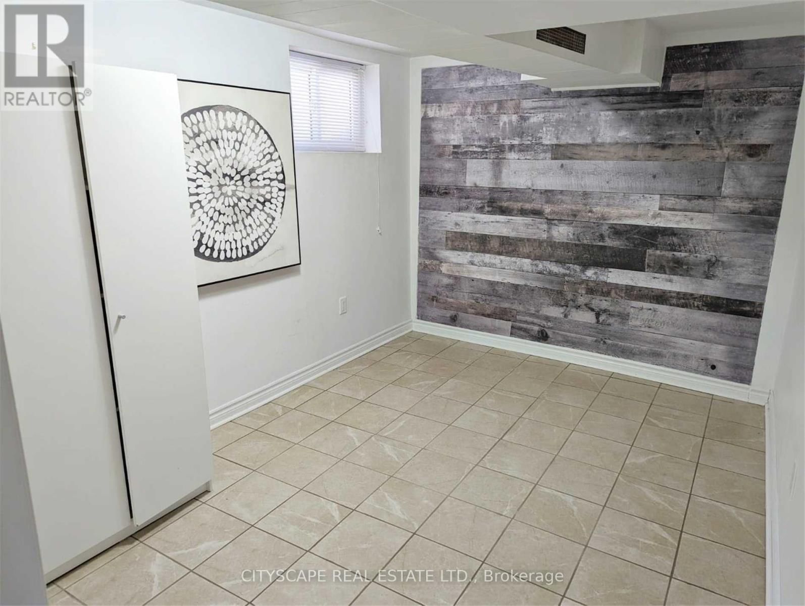 791 DUFFERIN STREET Image 17