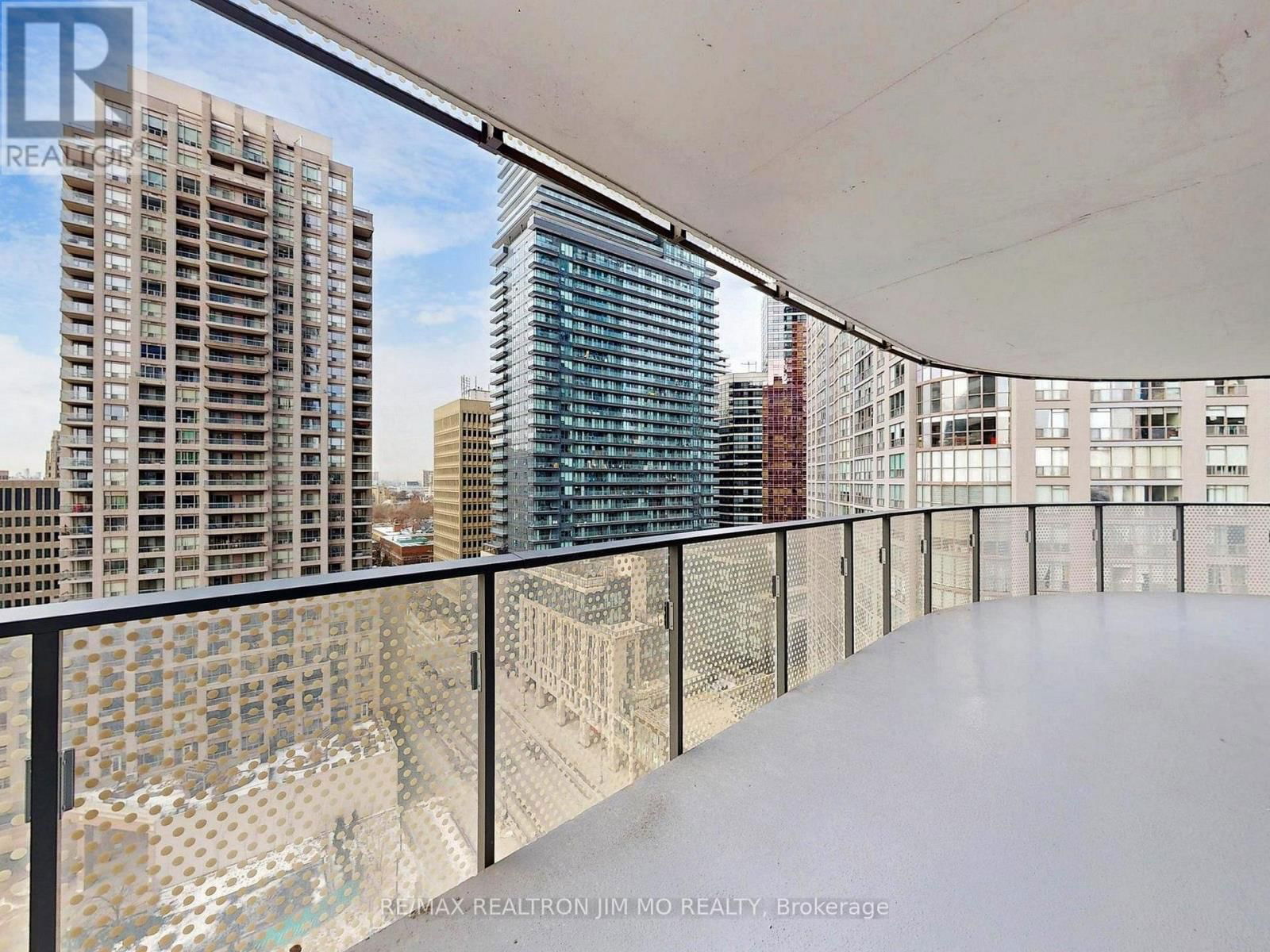1208 - 11 WELLESLEY STREET WEST Image 31