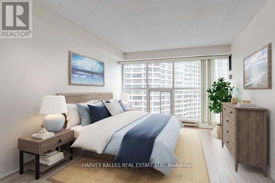 2507 - 77 HARBOUR SQUARE Image 11