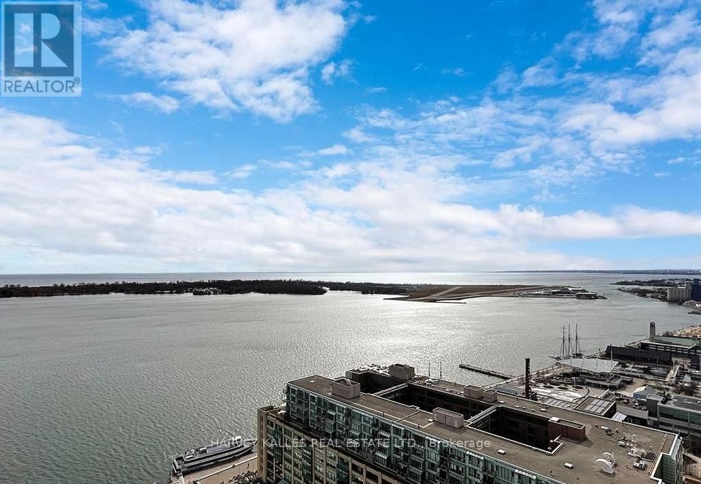 2507 - 77 HARBOUR SQUARE Image 31