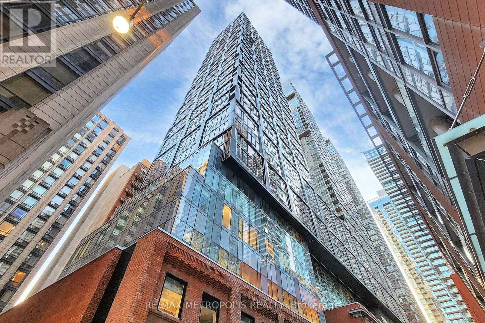 1803 - 15 MERCER STREET Image 34