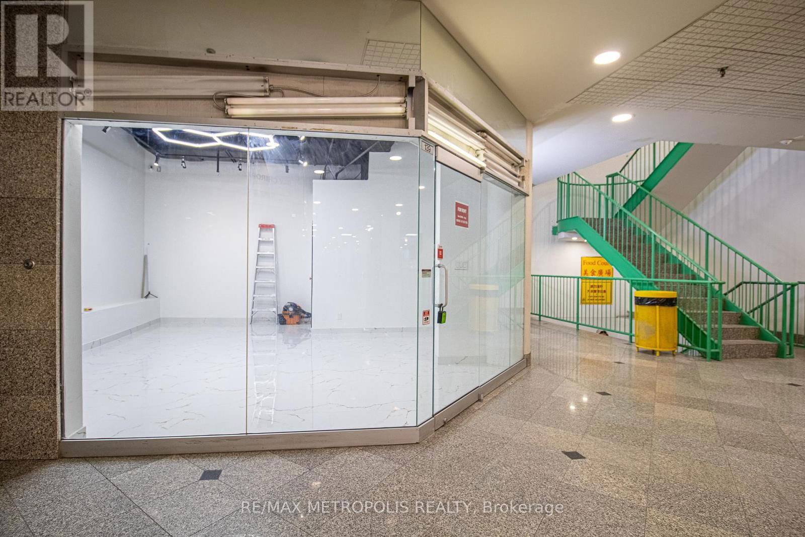 139 - 222 SPADINA AVENUE Image 3