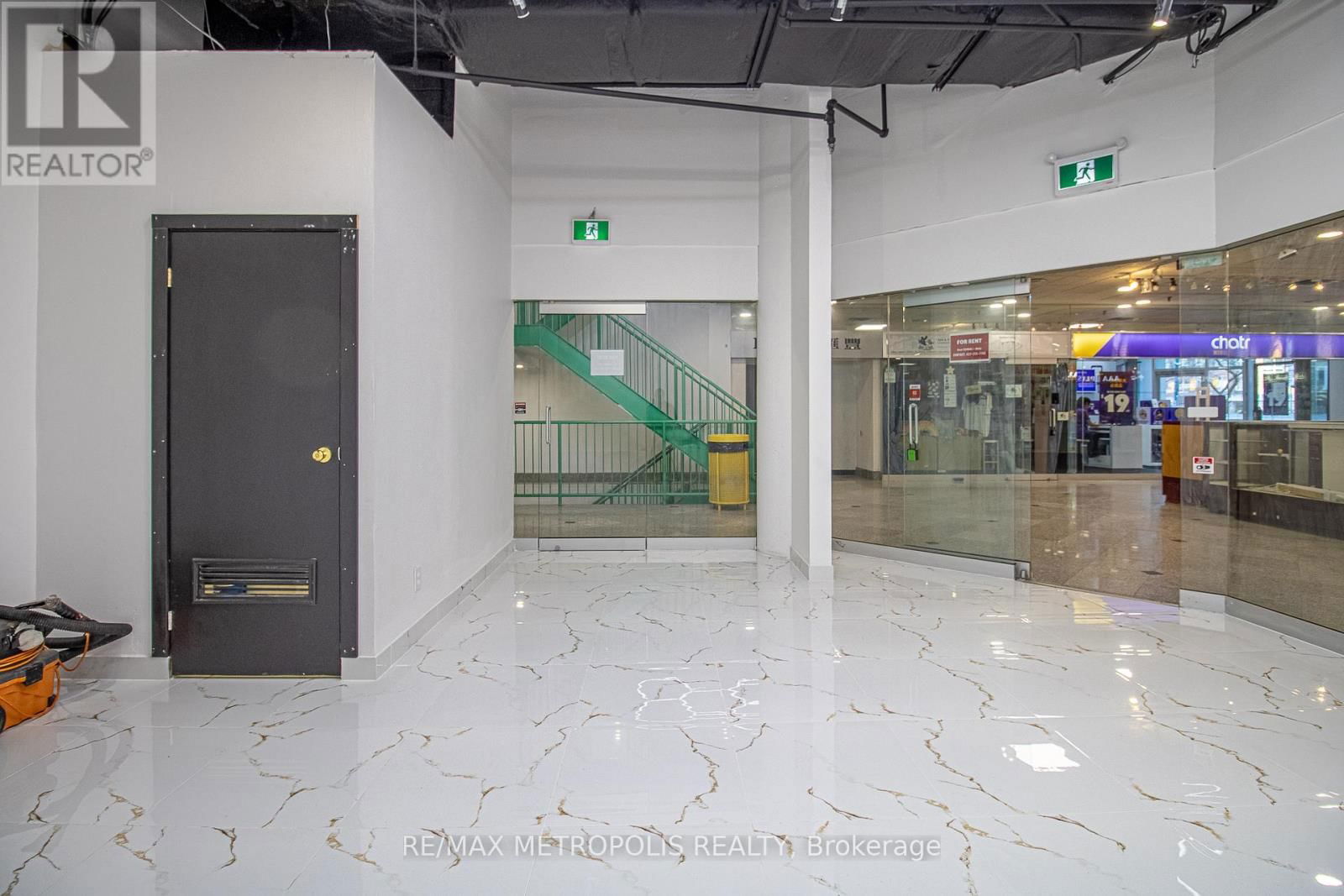 139 - 222 SPADINA AVENUE Image 8