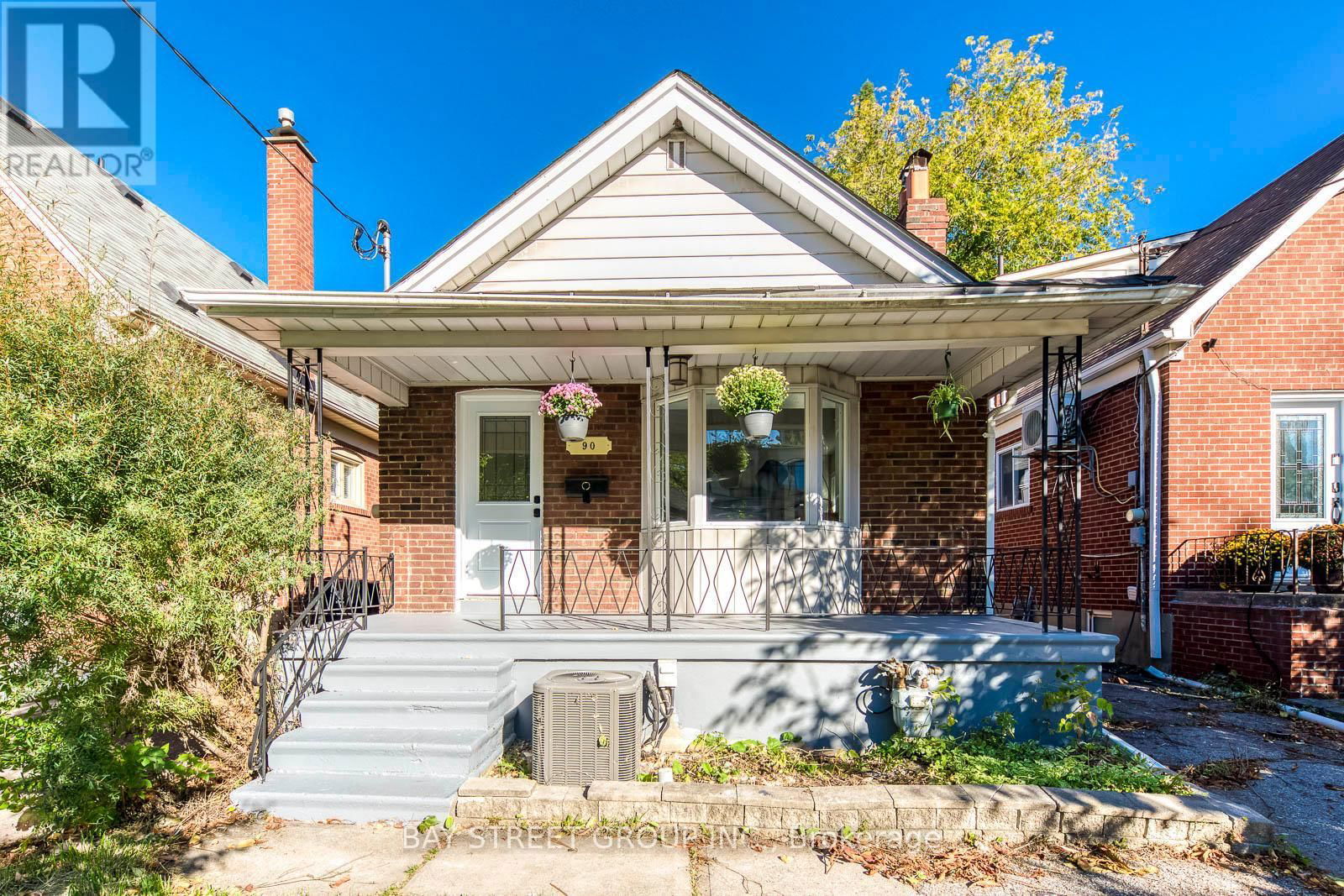90 AVONDALE AVENUE Image 1