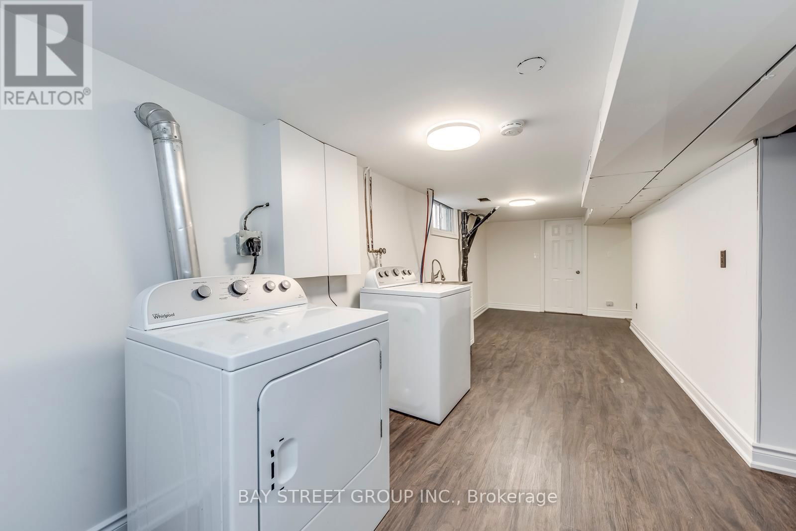90 AVONDALE AVENUE Image 23