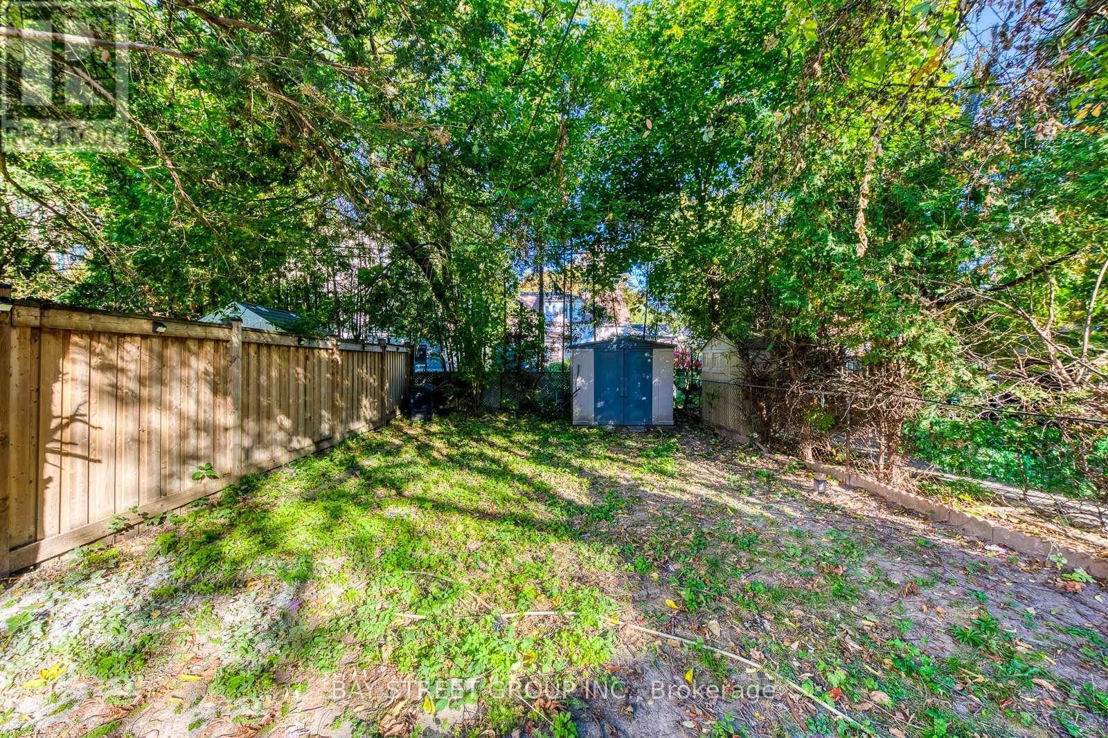 90 AVONDALE AVENUE Image 25