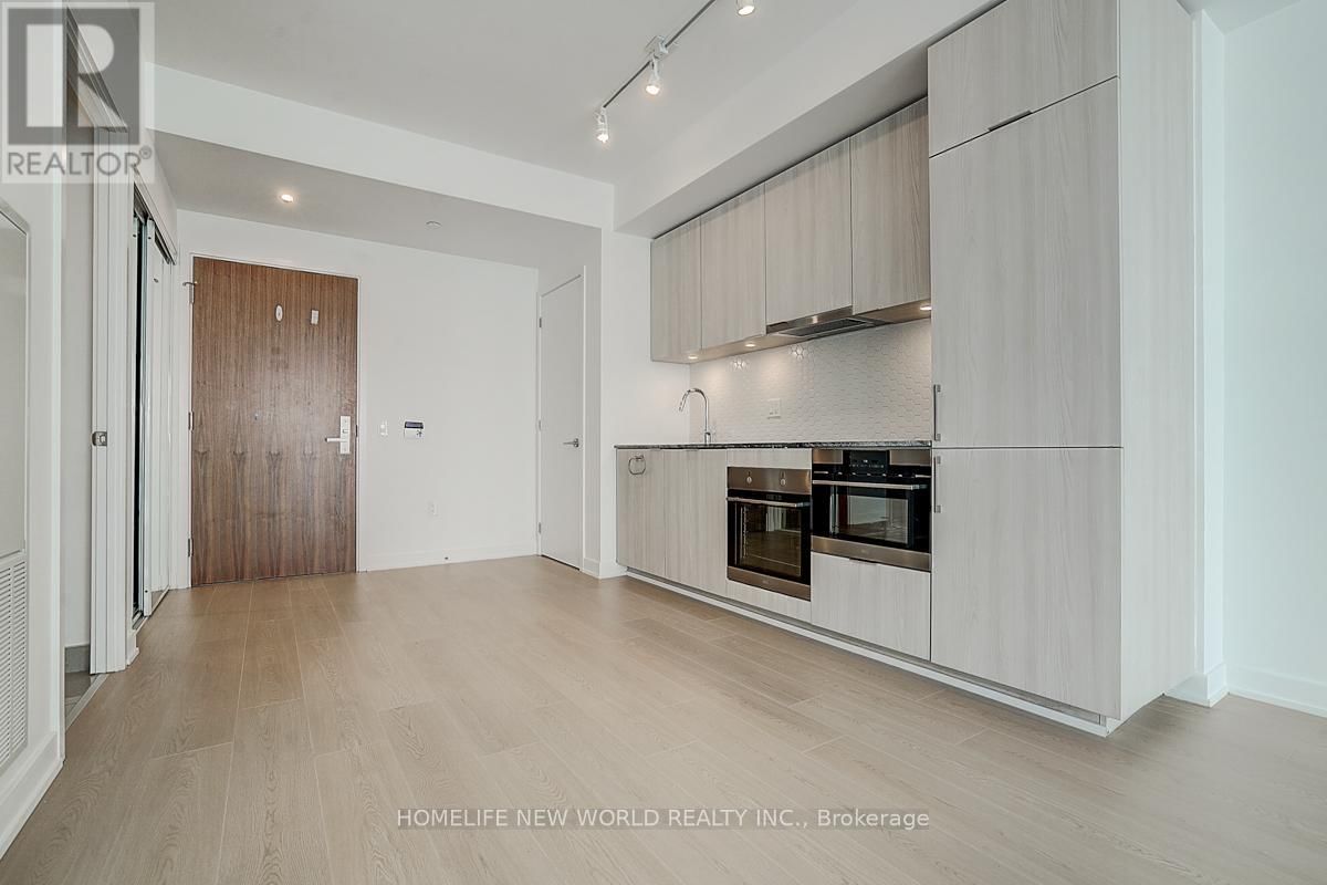 419 - 15 QUEENS QUAY EAST Image 8