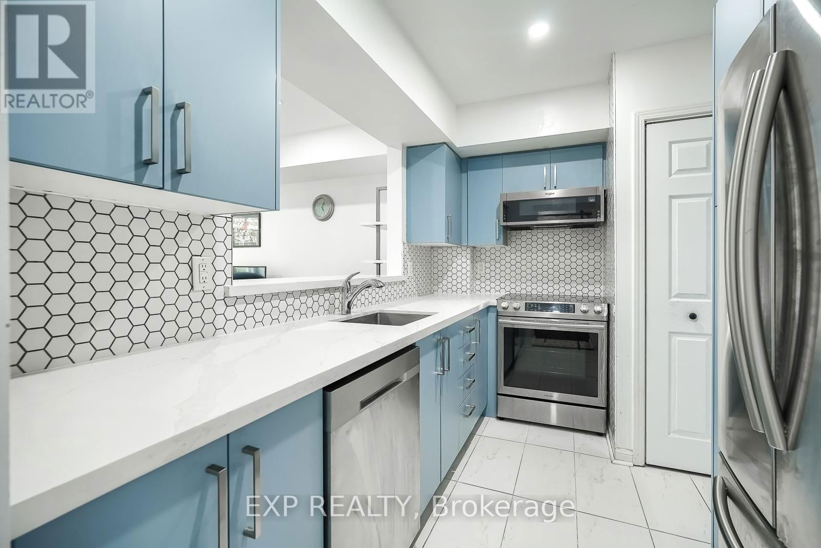 1143 - 5 EVERSON DRIVE Image 17