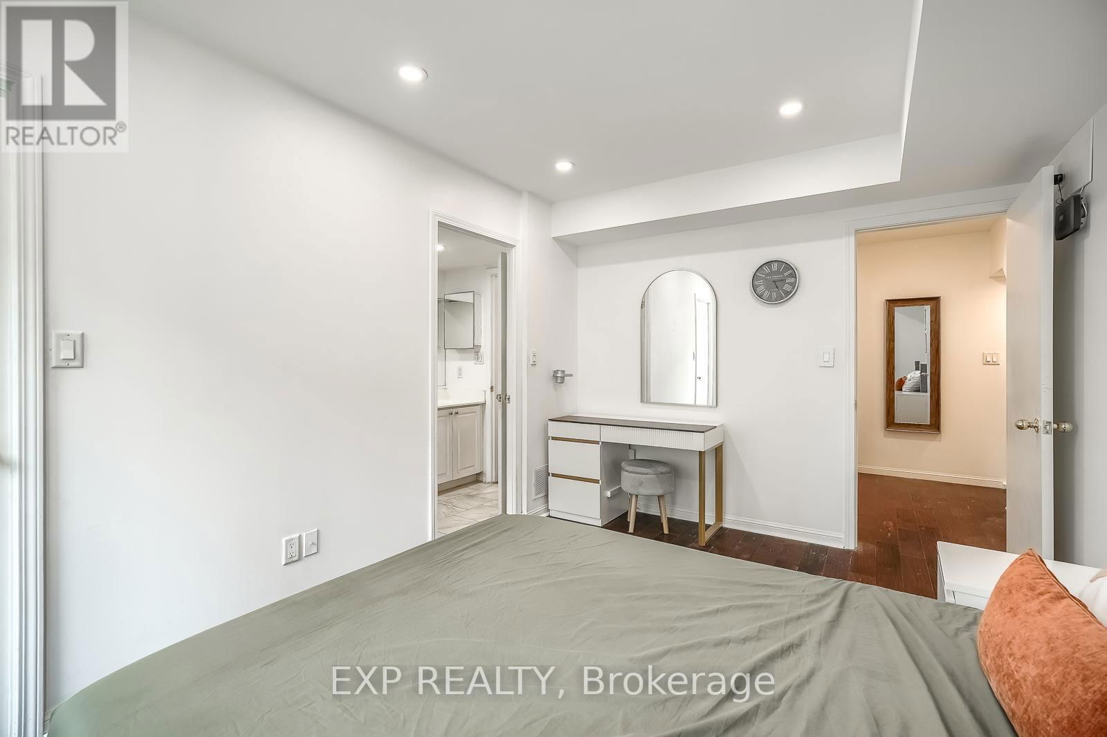 1143 - 5 EVERSON DRIVE Image 29