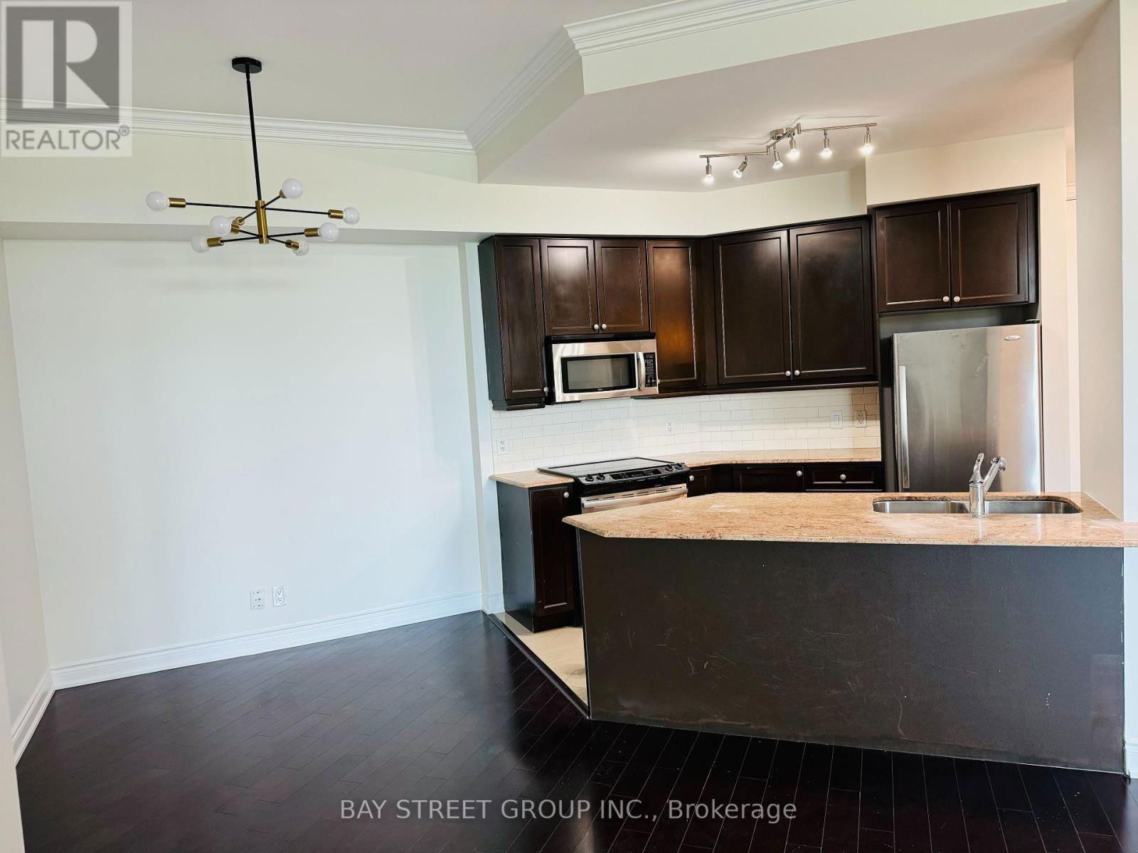 1113 - 20 BLOORVIEW PLACE Image 6
