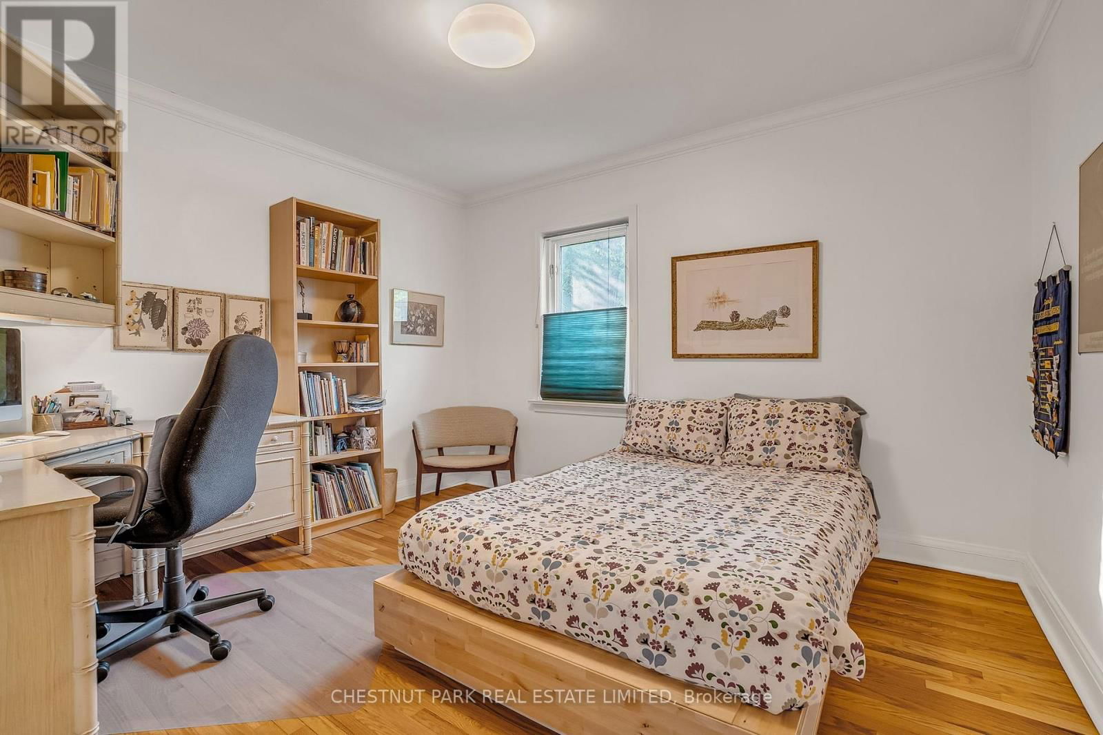 214 ARMOUR BOULEVARD Image 26