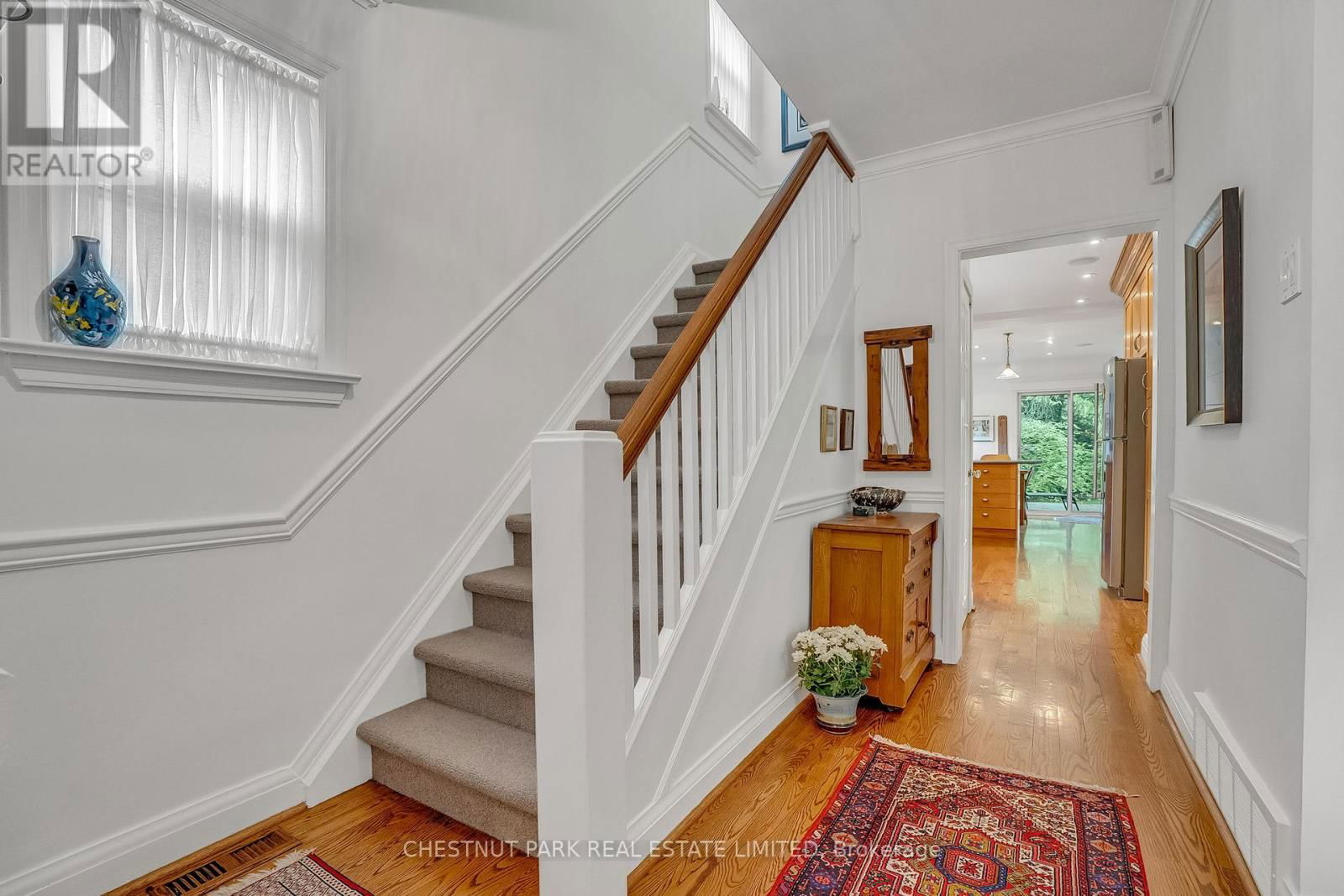 214 ARMOUR BOULEVARD Image 3