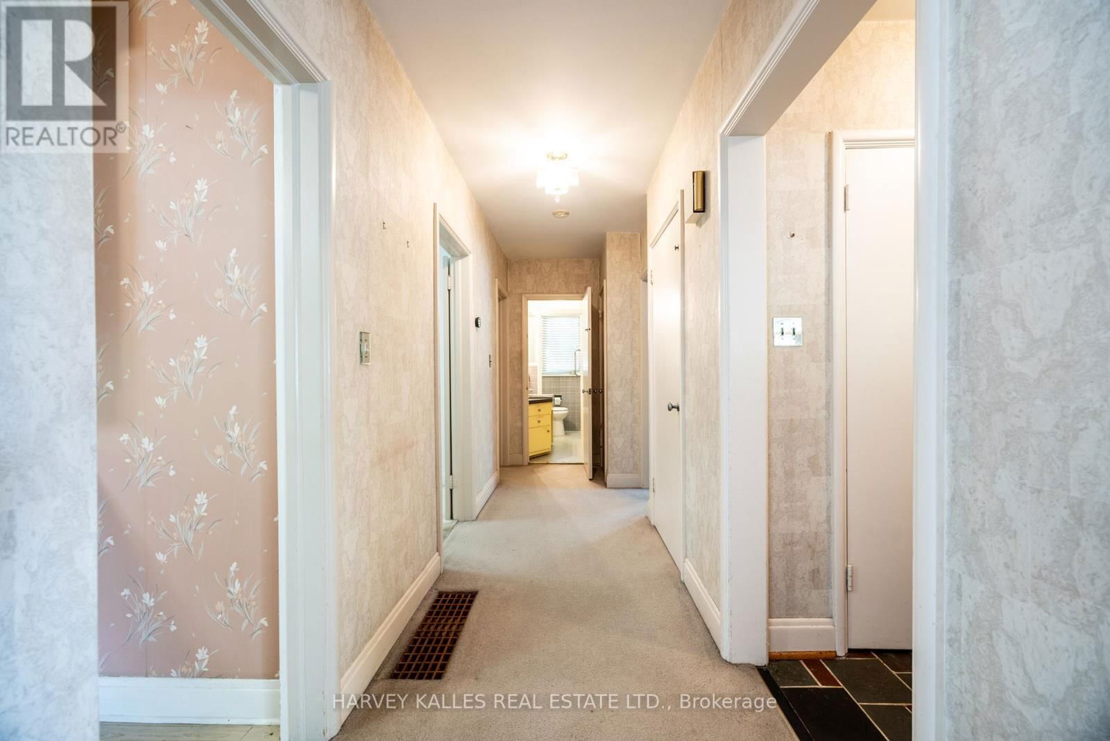 17 MUNRO BOULEVARD Image 10