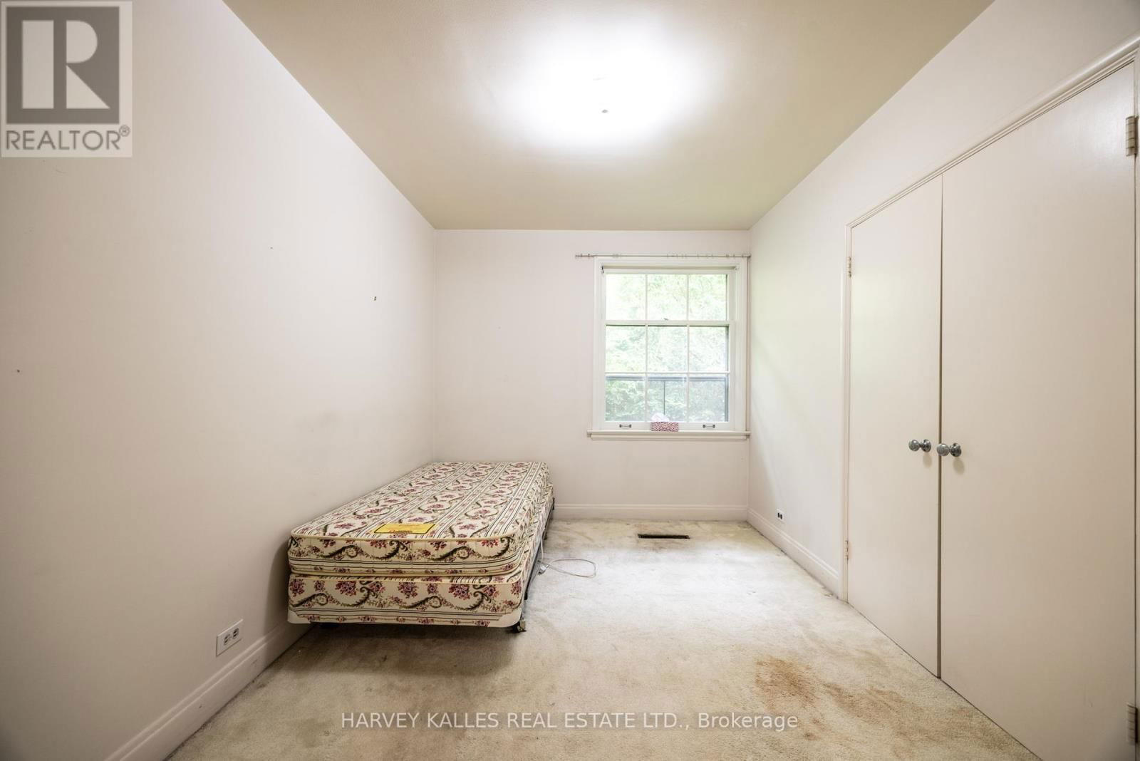 17 MUNRO BOULEVARD Image 13