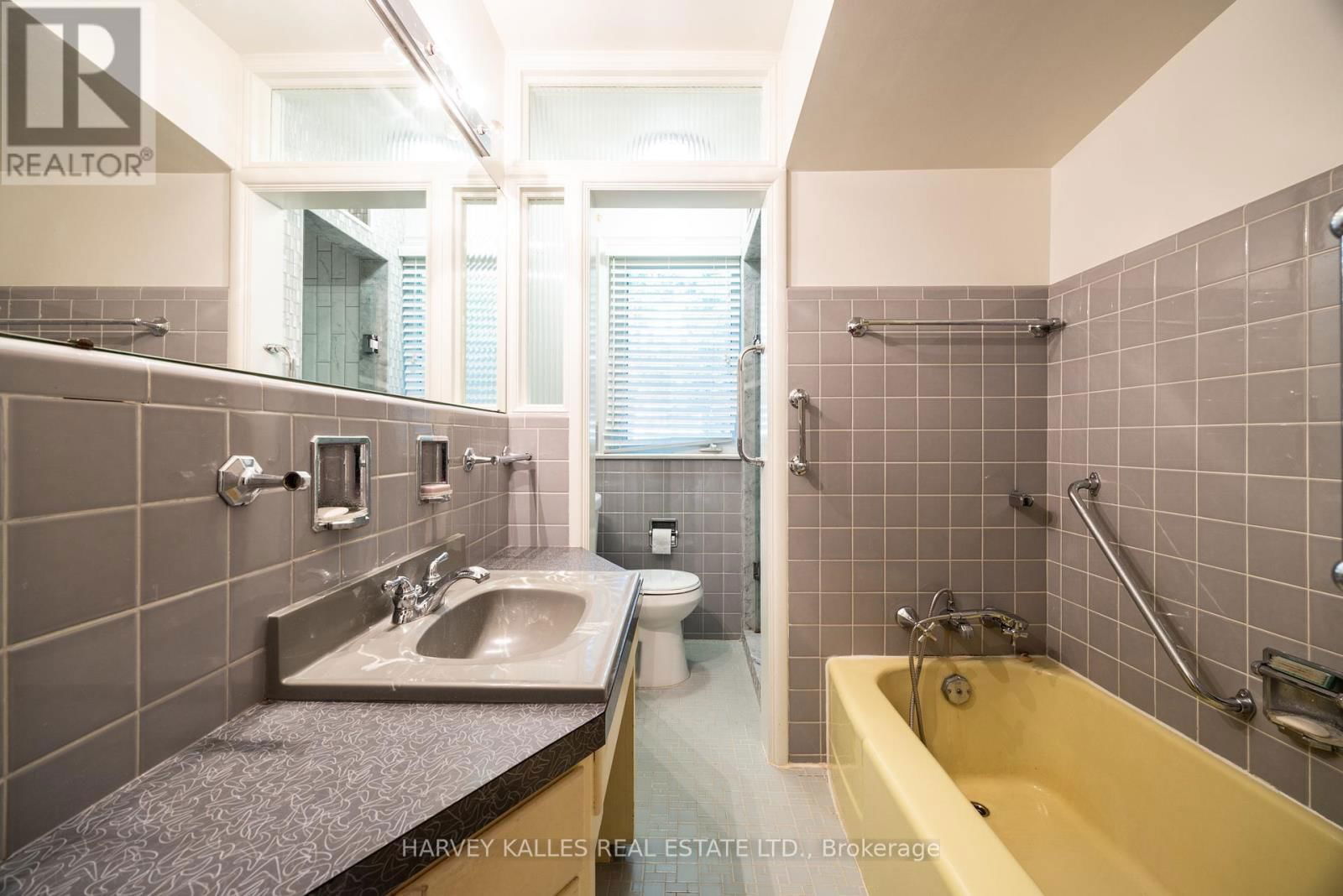 17 MUNRO BOULEVARD Image 14