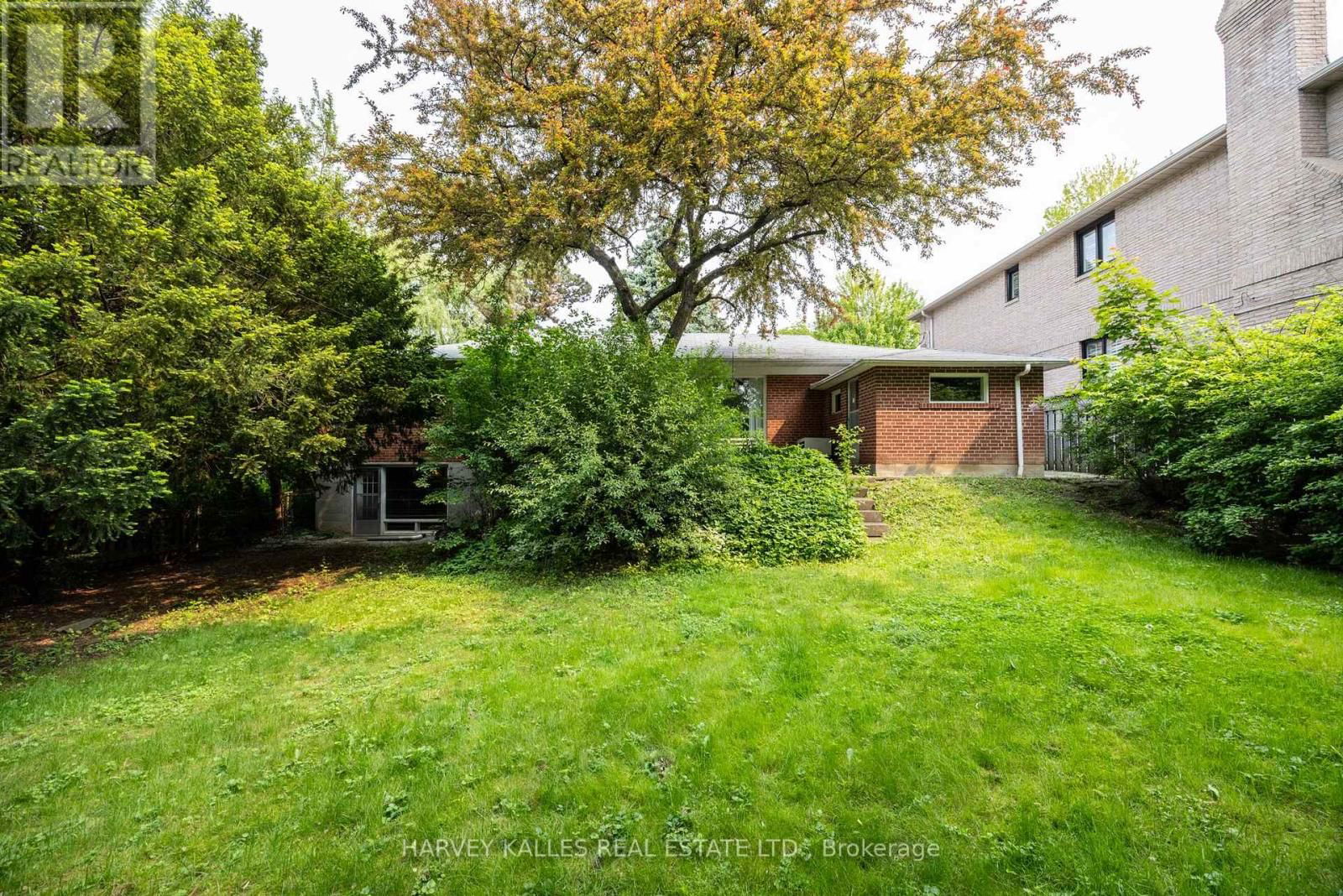 17 MUNRO BOULEVARD Image 29