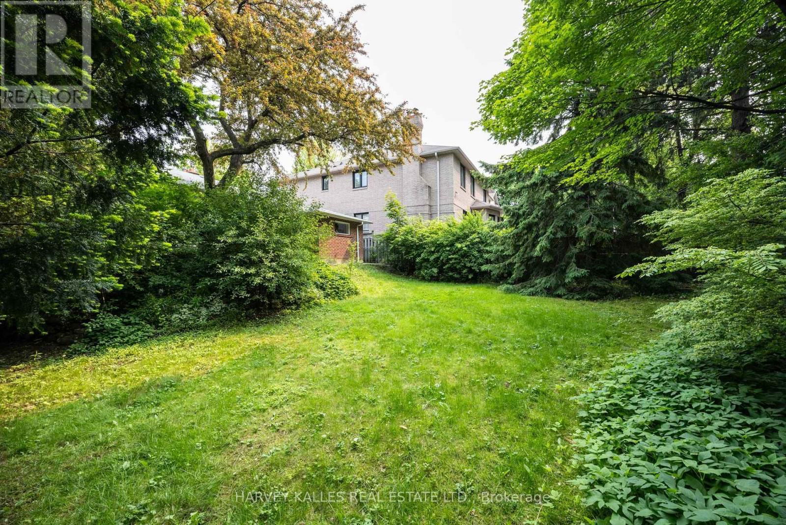 17 MUNRO BOULEVARD Image 30