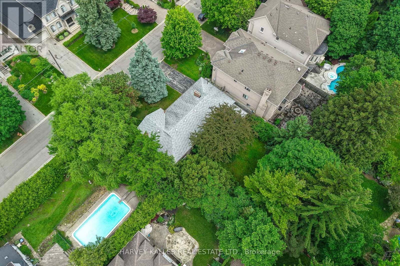 17 MUNRO BOULEVARD Image 35