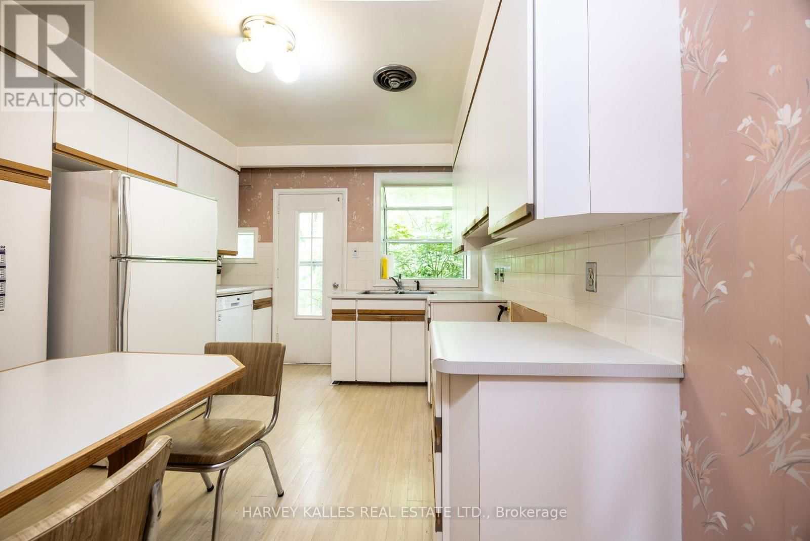 17 MUNRO BOULEVARD Image 9