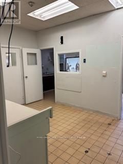 2820 VICTORIA PARK AVENUE Image 14