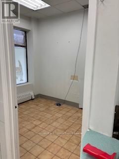 2820 VICTORIA PARK AVENUE Image 5