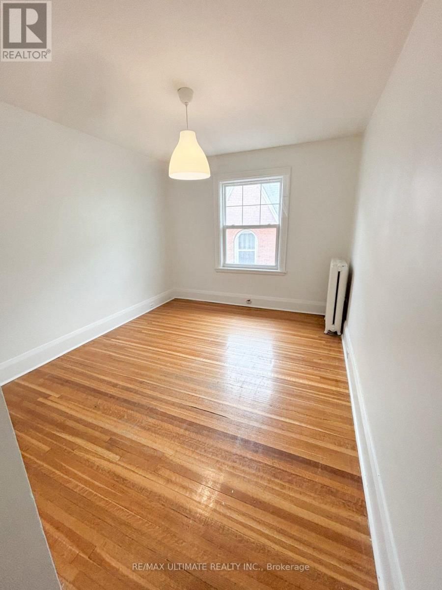 5 - 20 ROSELAWN AVENUE Image 10