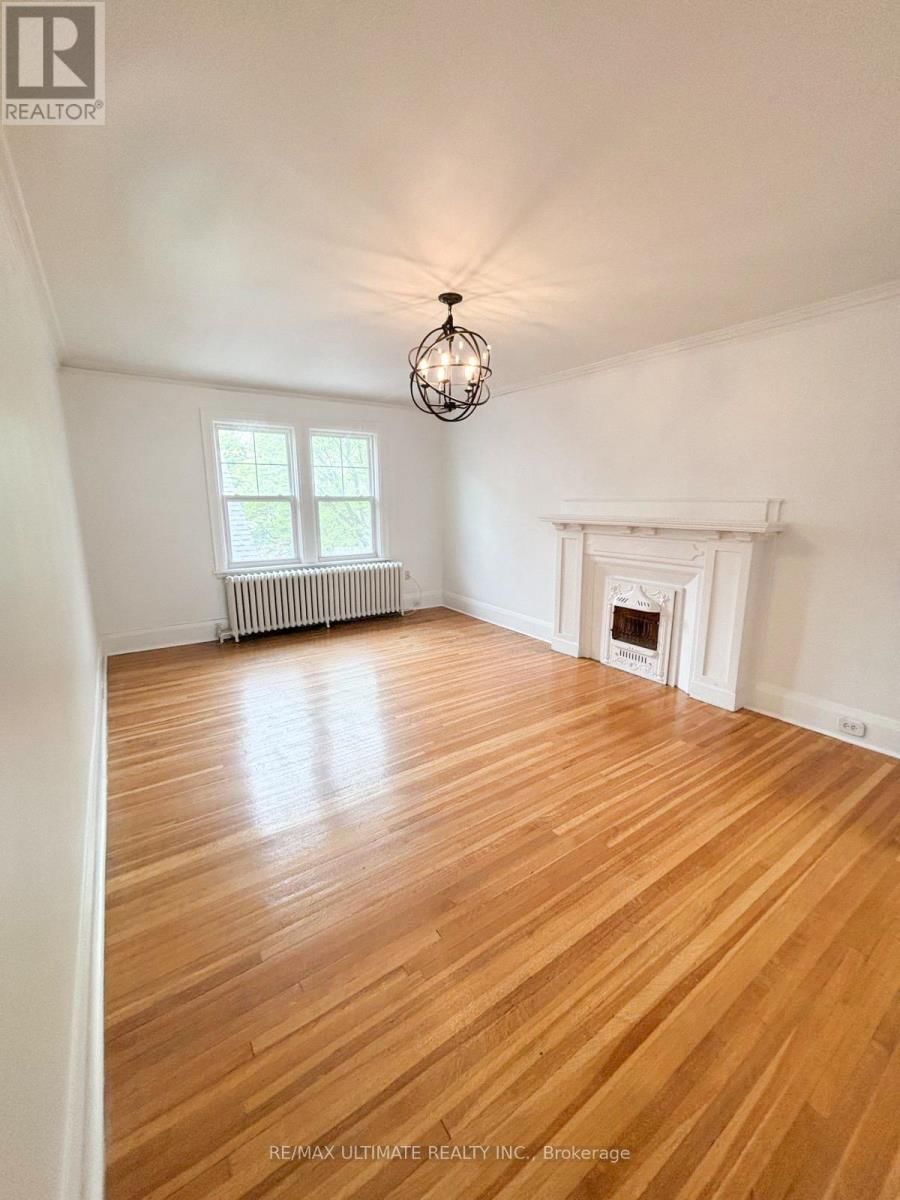 5 - 20 ROSELAWN AVENUE Image 8