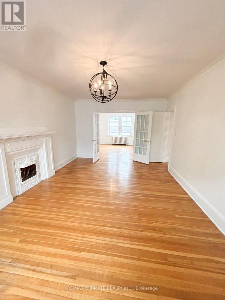 5 - 20 ROSELAWN AVENUE Image 9