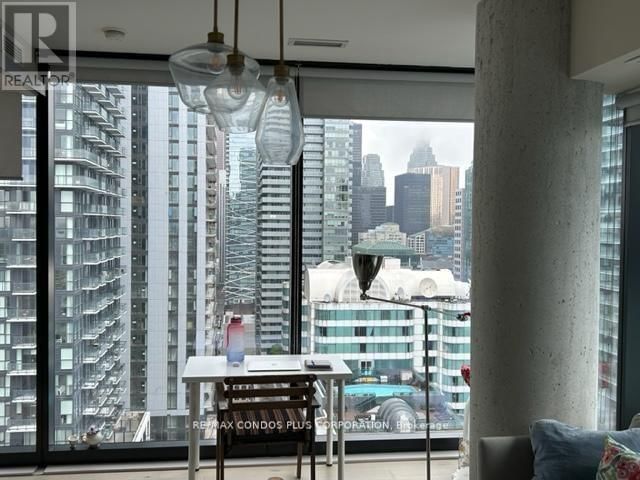2507 - 11 CHARLOTTE STREET Image 29