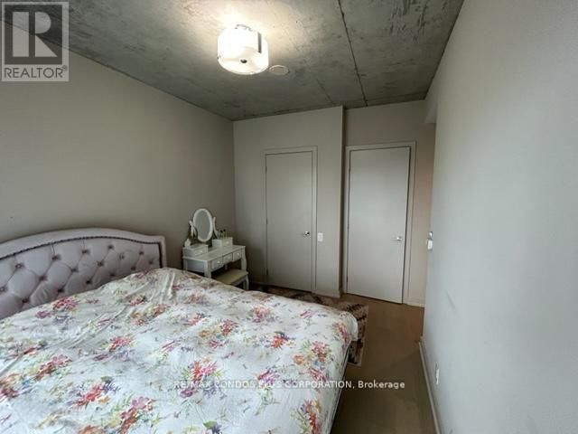 2507 - 11 CHARLOTTE STREET Image 4