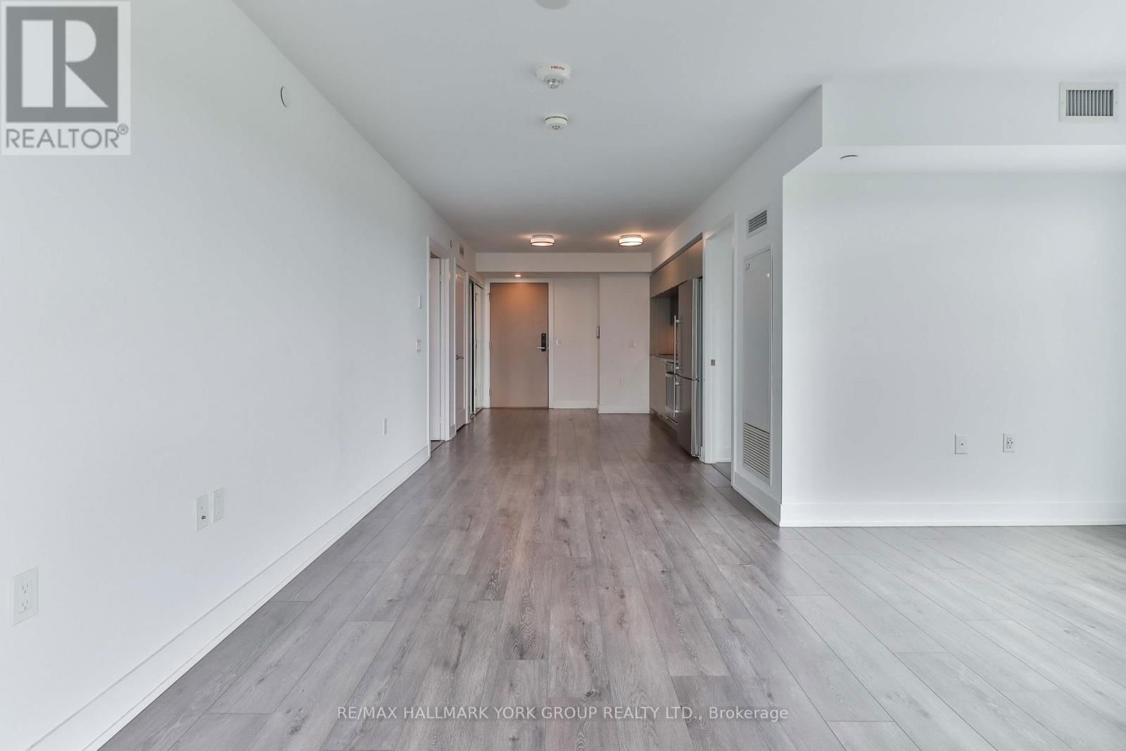 2017 - 585 BLOOR STREET EAST Image 11