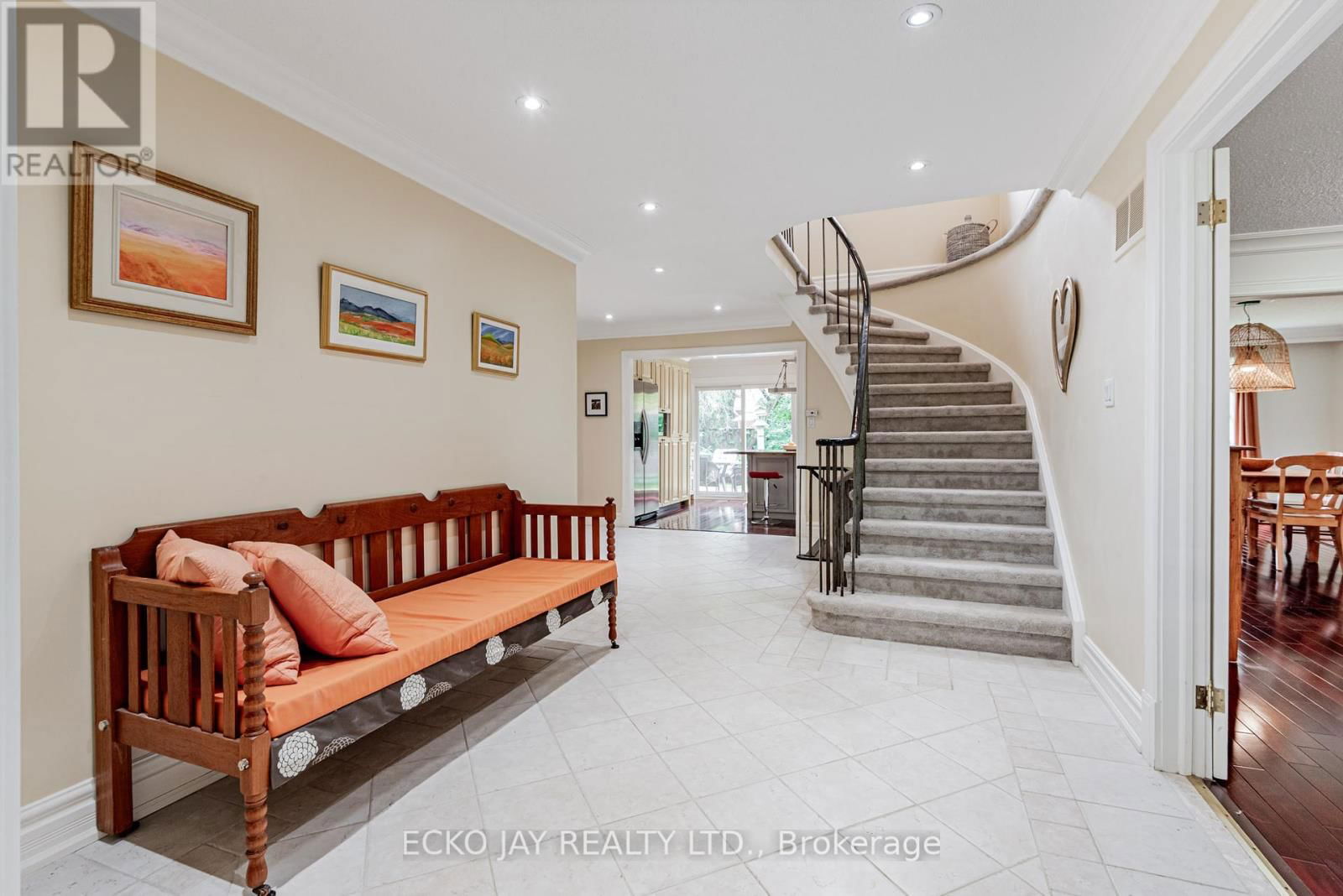 75 BARRYDALE CRESCENT Image 2