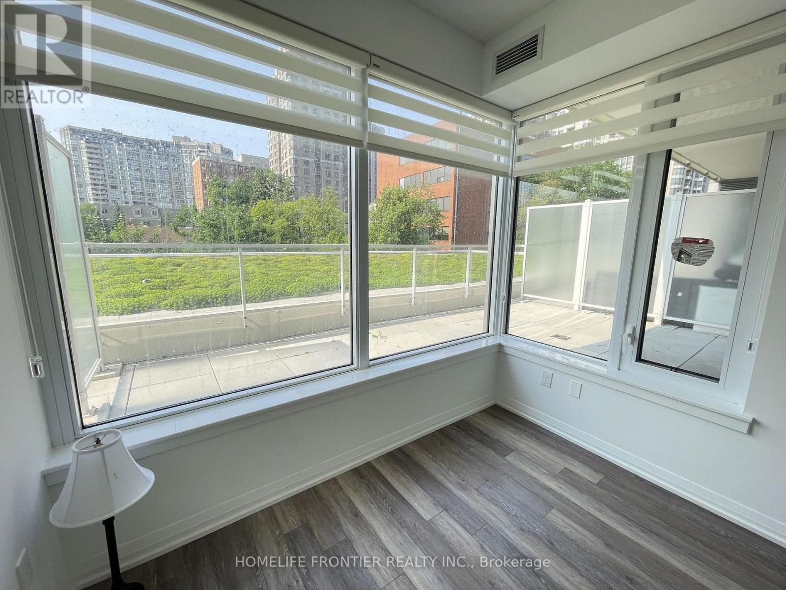 312 - 75 CANTERBURY PLACE Image 8