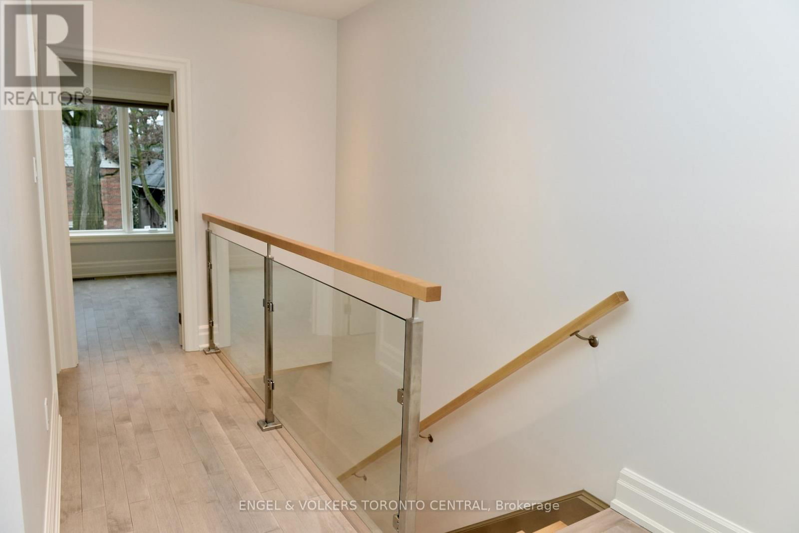 66 ALCINA AVENUE Image 16