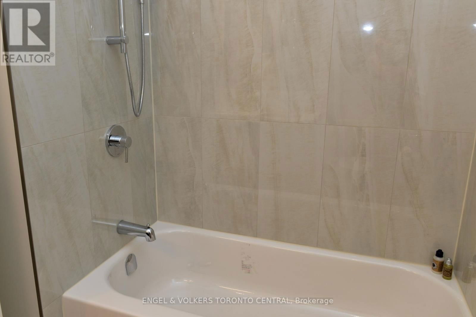 66 ALCINA AVENUE Image 26