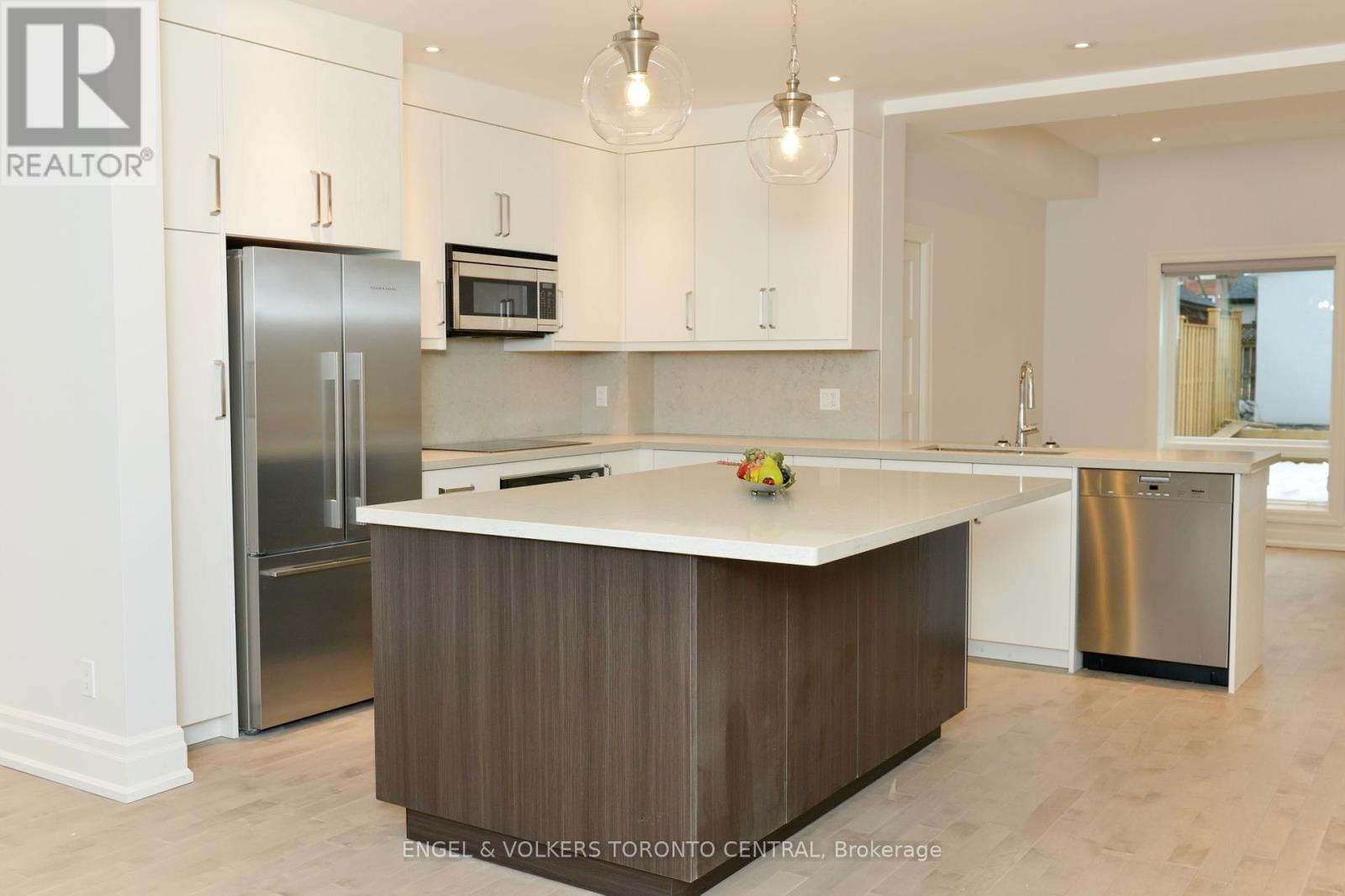 66 ALCINA AVENUE Image 8