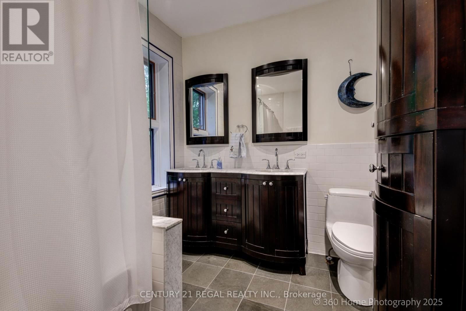 123 HAVELOCK STREET Image 13