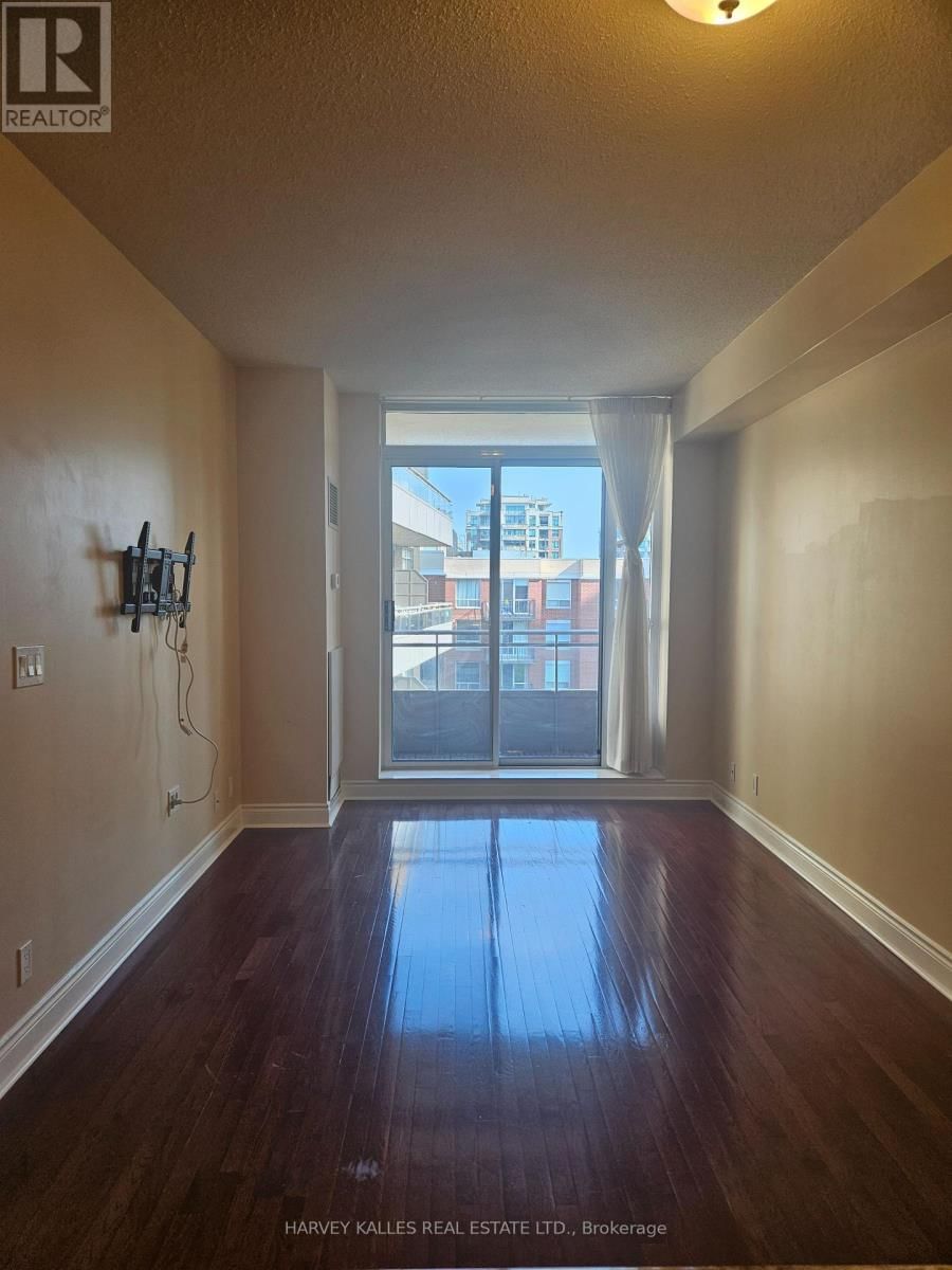 LPH01 - 245 DAVISVILLE AVENUE Image 18