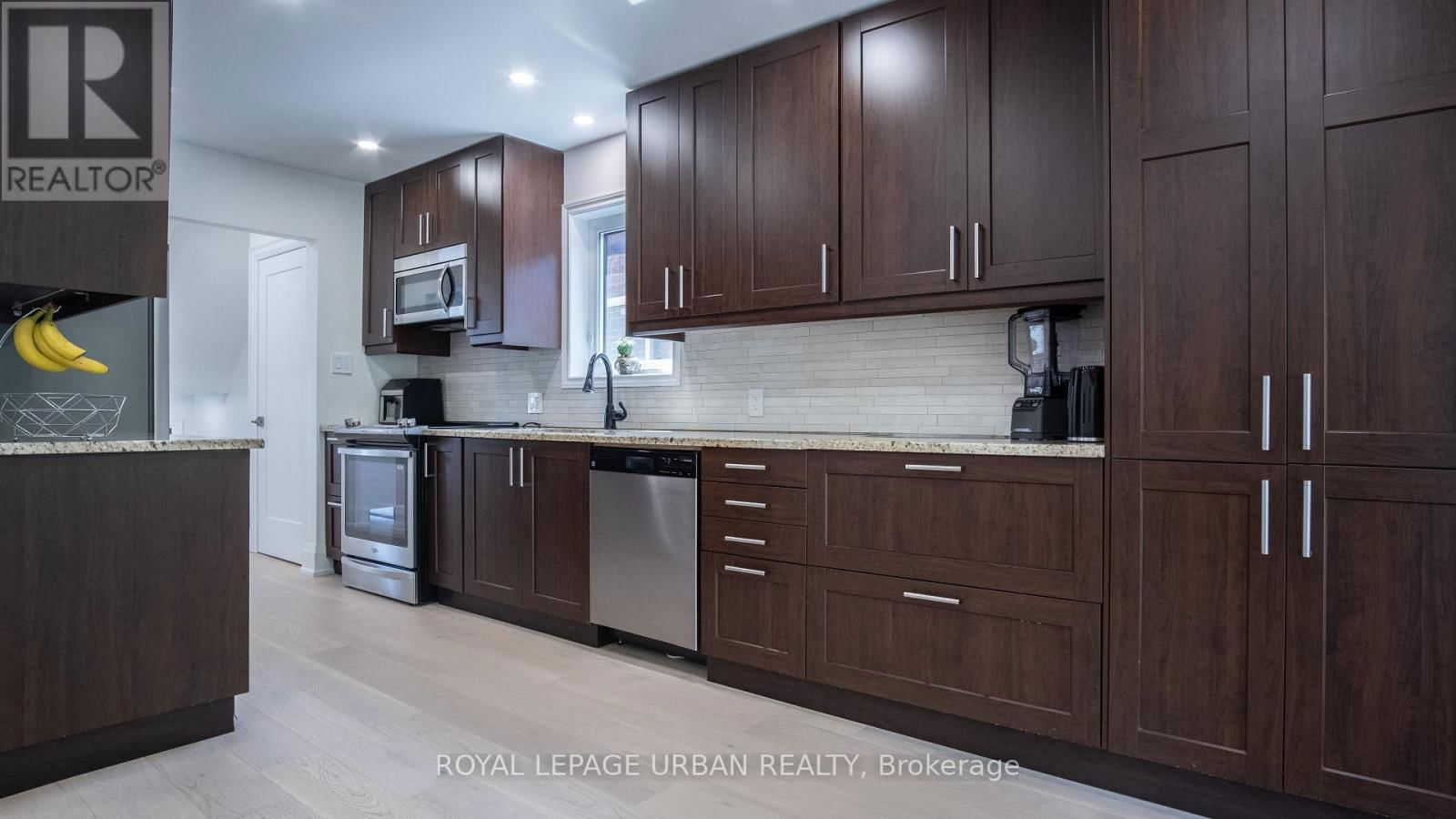 434 WESTMOUNT AVENUE Image 16