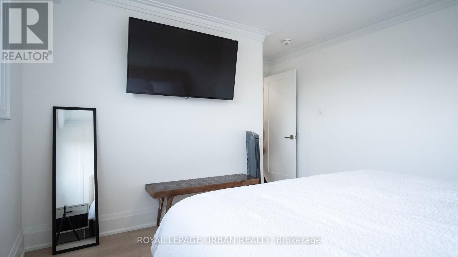 434 WESTMOUNT AVENUE Image 18