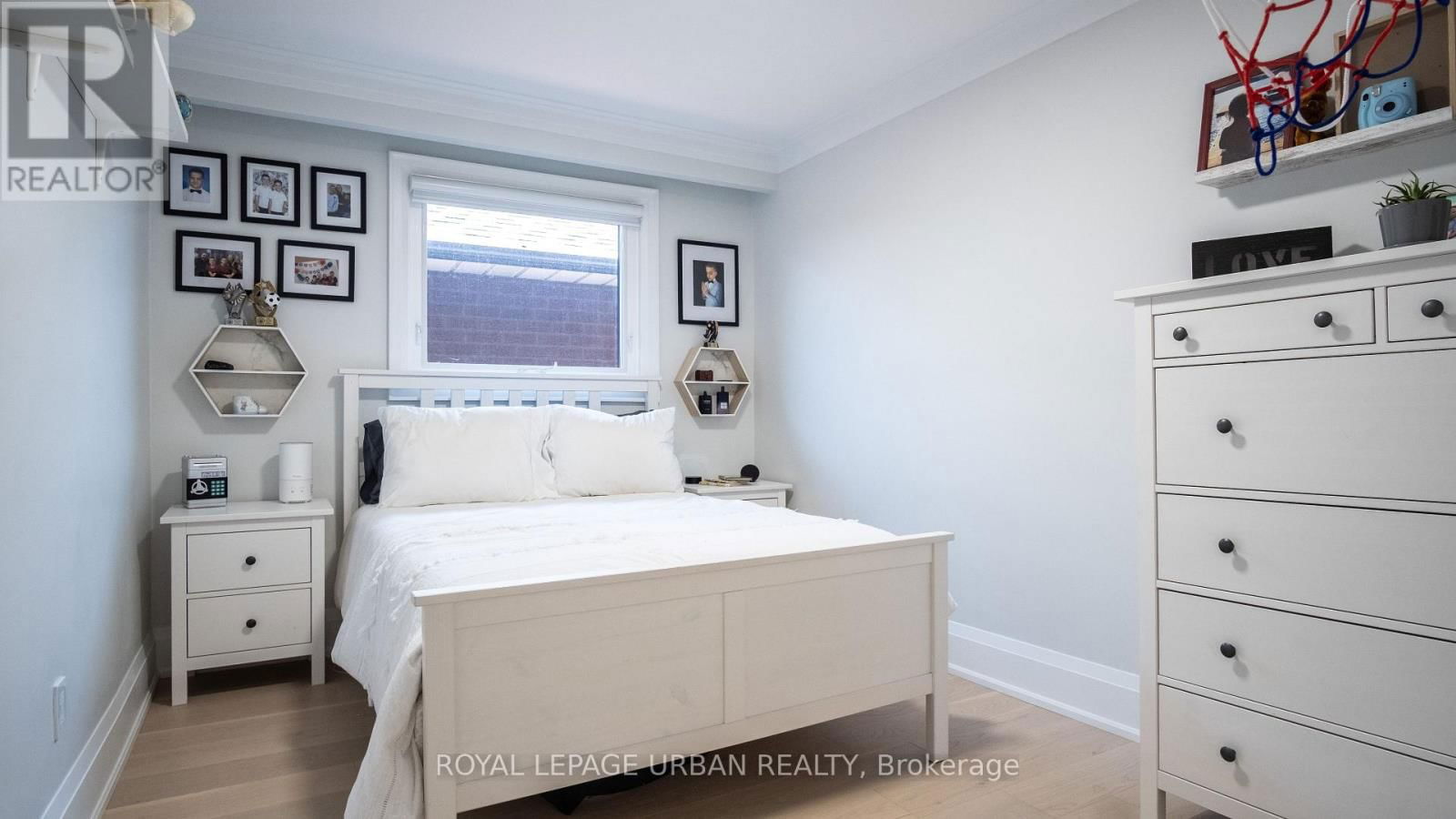 434 WESTMOUNT AVENUE Image 19