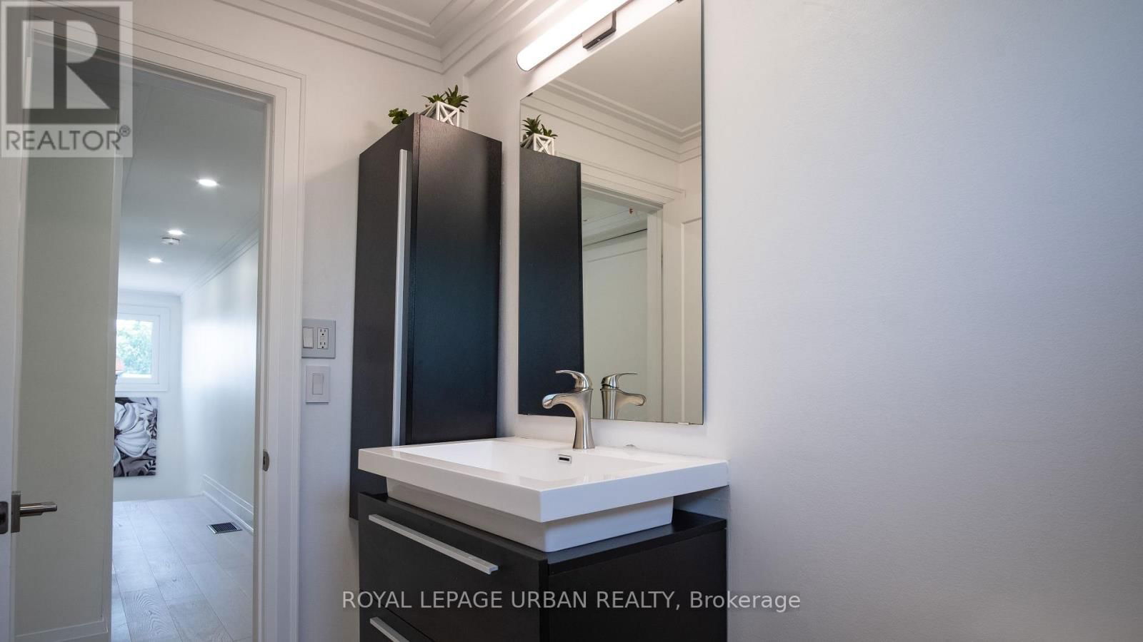 434 WESTMOUNT AVENUE Image 24