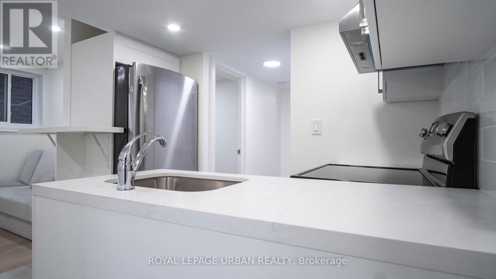 434 WESTMOUNT AVENUE Image 26